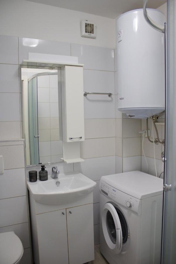 Studio Apartman Miljacka 13 サラエヴォ エクステリア 写真