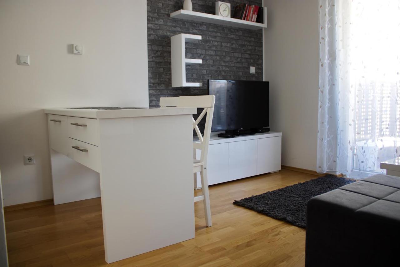 Studio Apartman Miljacka 13 サラエヴォ エクステリア 写真